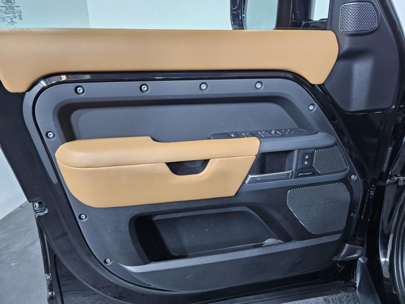 Купить Land-Rover Defender 110 X-Dynamic HSE дизель 2022 id-1007811 в Киеве, Фото №29