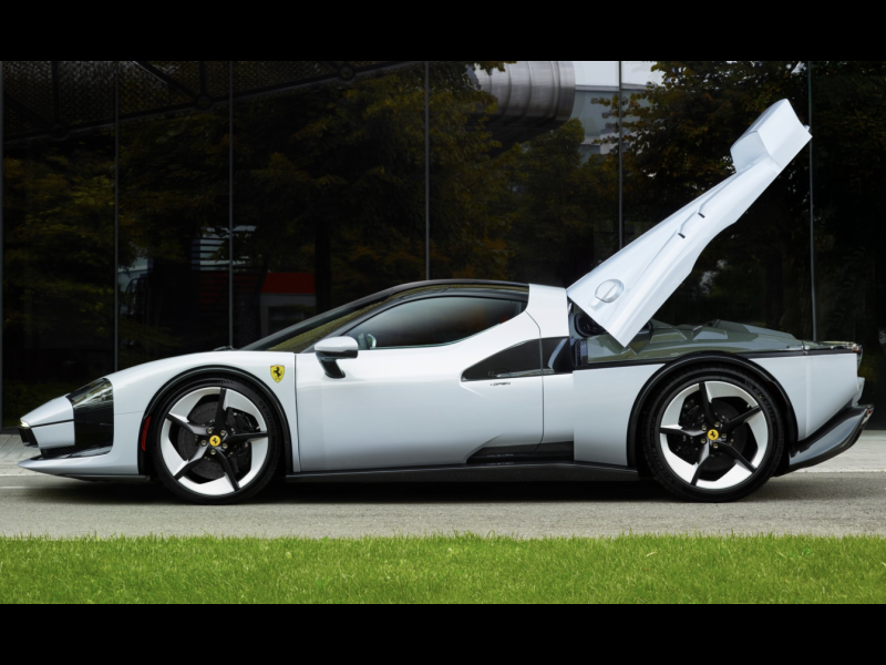 Ferrari SC40 гибрид 2026 id-1007813 Купить Ferrari SC40 гибрид 2026 id-1007813 в Киеве, Фото №3