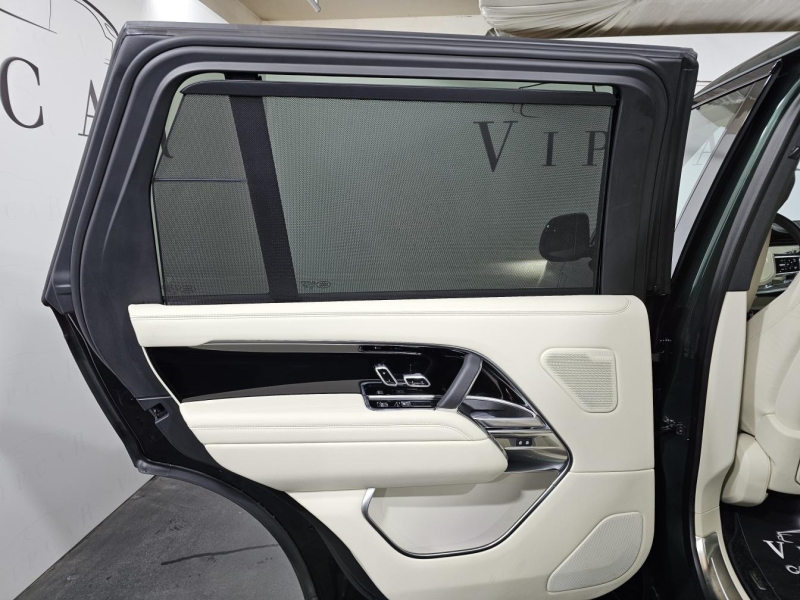 Купить Land-Rover Range-Rover LWB Autoboirgaphy бензин 2023 id-1007819 в Киеве, Фото №15