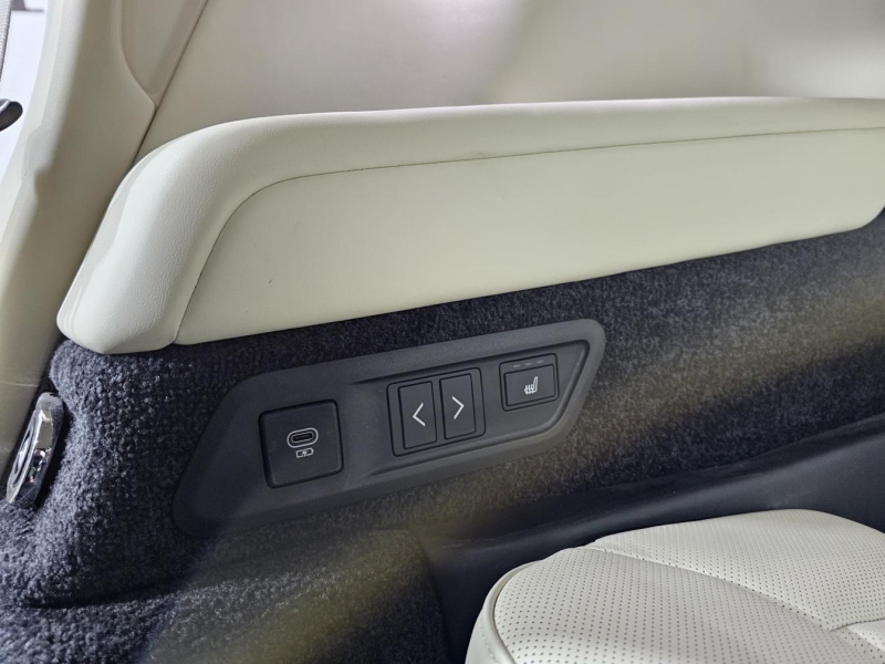 Land-Rover Range-Rover LWB Autoboirgaphy бензин 2023 id-1007819 Купить Land-Rover Range-Rover LWB Autoboirgaphy бензин 2023 id-1007819 в Киеве, Фото №7