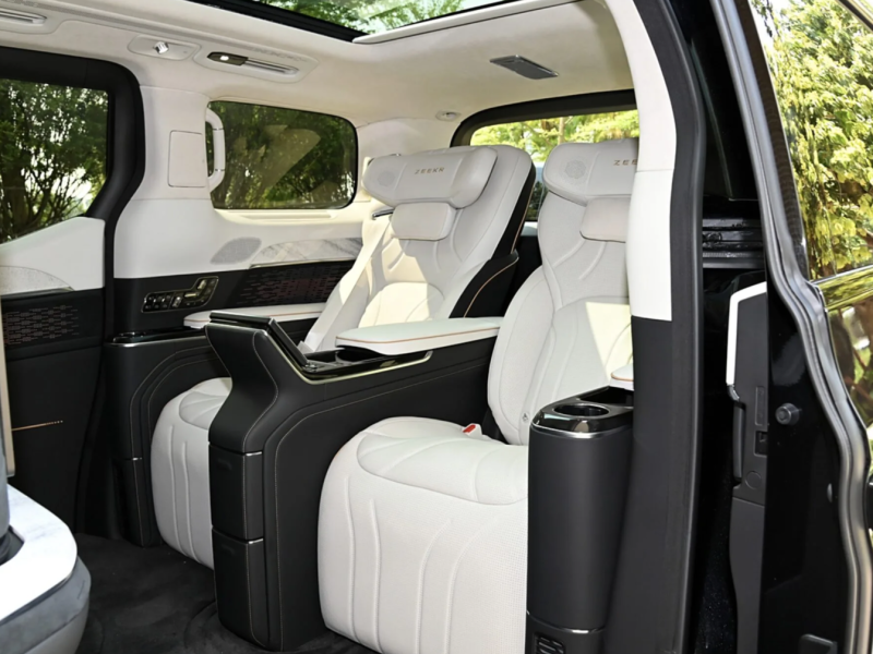 Zeekr 009 электро 2025 id-1007863 Купить Zeekr 009 электро 2025 id-1007863 в Киеве, Фото №6