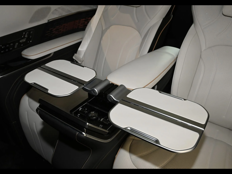 Zeekr 009 электро 2025 id-1007863 Купить Zeekr 009 электро 2025 id-1007863 в Киеве, Фото №8