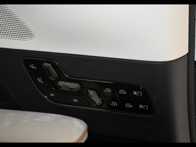 Zeekr 009 электро 2025 id-1007863 Купить Zeekr 009 электро 2025 id-1007863 в Киеве, Фото №9