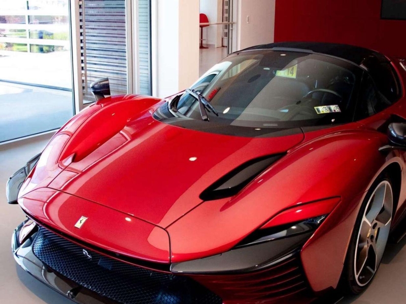 Ferrari Daytona SP3 бензин 2024 id-1007907