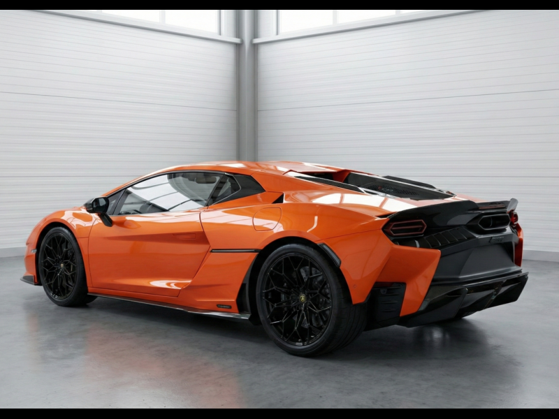 Купить Lamborghini Temerario гибрид 2026 id-1007916 в Киеве, Фото №1