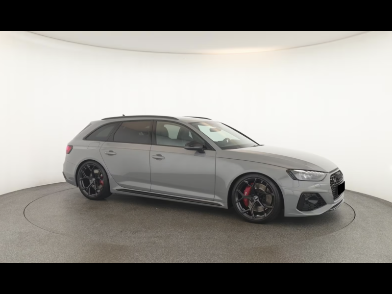 Купить Audi RS4 Avant бензин 2025 id-1007970 в Киеве, Фото №1