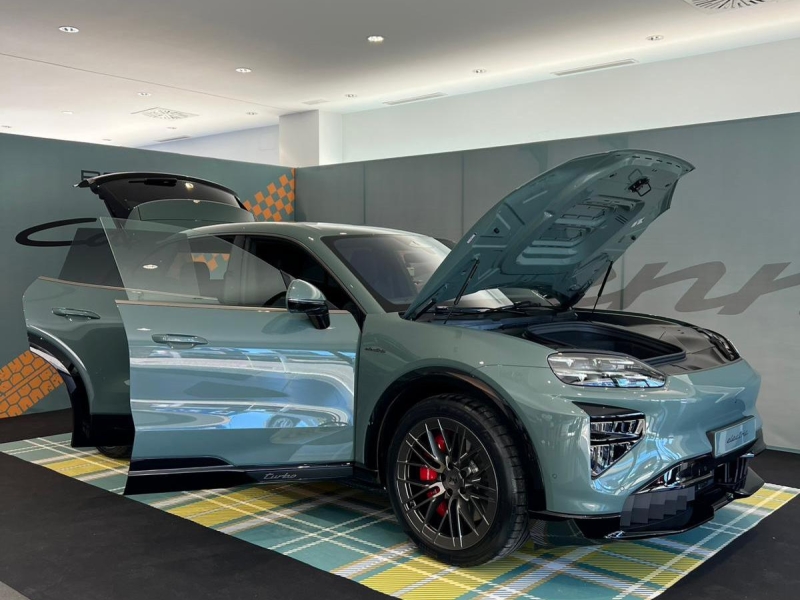 Porsche Cayenne Turbo Electric электро 2026 id-1007976 Купить Porsche Cayenne Turbo Electric электро 2026 id-1007976 в Киеве, Фото №6