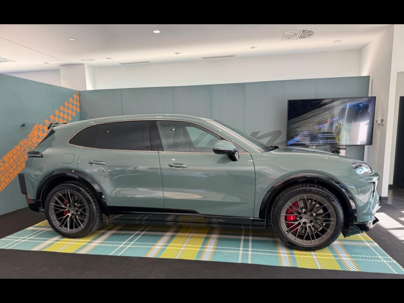 Porsche Cayenne Turbo Electric электро 2026 id-1007976 Купить Porsche Cayenne Turbo Electric электро 2026 id-1007976 в Киеве, Фото №7