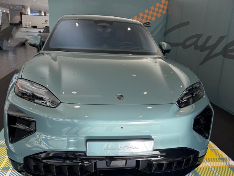 Porsche Cayenne Turbo Electric электро 2026 id-1007976 Купить Porsche Cayenne Turbo Electric электро 2026 id-1007976 в Киеве, Фото №8