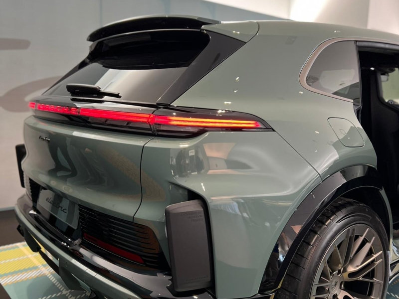 Porsche Cayenne Turbo Electric электро 2026 id-1007976 Купить Porsche Cayenne Turbo Electric электро 2026 id-1007976 в Киеве, Фото №10