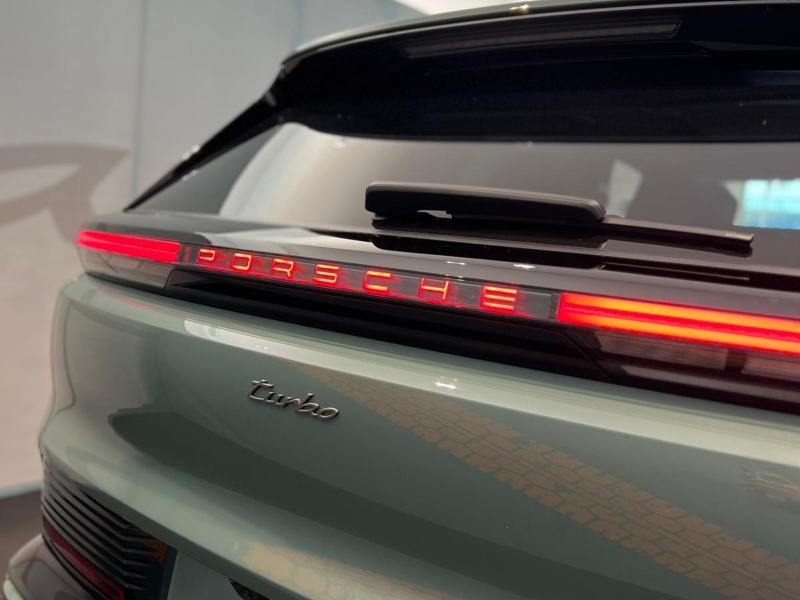 Porsche Cayenne Turbo Electric электро 2026 id-1007976 Купить Porsche Cayenne Turbo Electric электро 2026 id-1007976 в Киеве, Фото №12