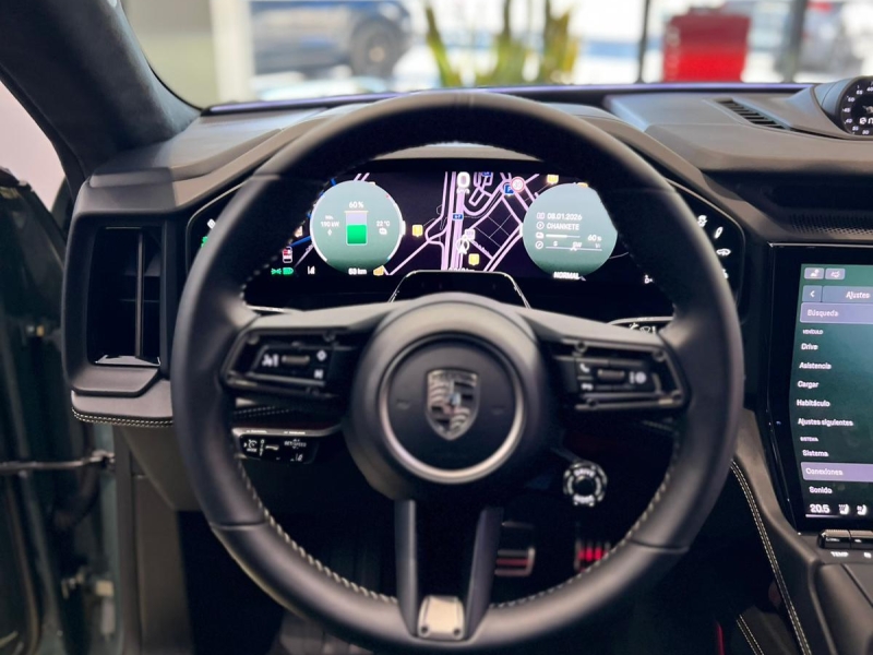 Porsche Cayenne Turbo Electric электро 2026 id-1007976 Купить Porsche Cayenne Turbo Electric электро 2026 id-1007976 в Киеве, Фото №15