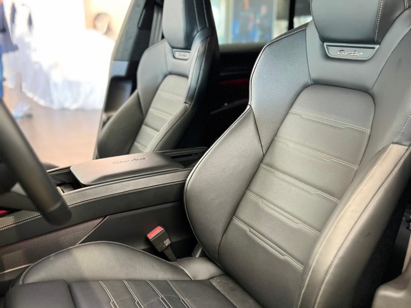 Porsche Cayenne Turbo Electric электро 2026 id-1007976 Купить Porsche Cayenne Turbo Electric электро 2026 id-1007976 в Киеве, Фото №22