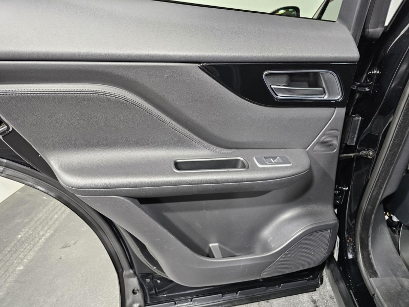 Купить Jaguar F-Pace бензин 2017 id-1007996 в Киеве, Фото №13