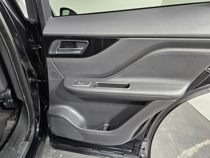 Купить Jaguar F-Pace бензин 2017 id-1007996 в Киеве, Фото №15