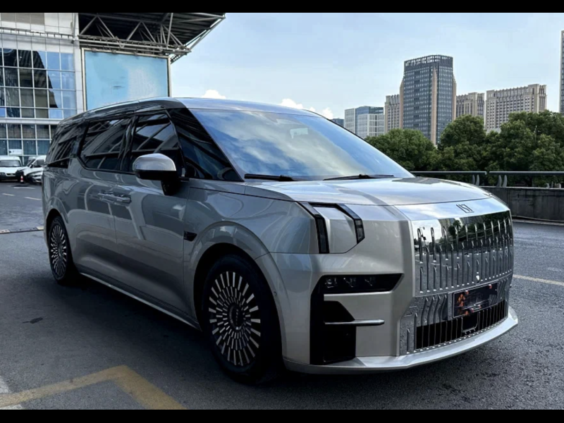 Купить Zeekr 009 электро 2026 id-1008026 в Киеве, Фото №1