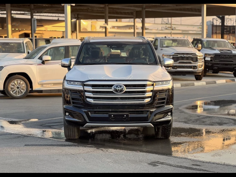 Купить Toyota Land Cruiser 300 Hybrid гибрид 2026 id-1008033 в Киеве, Фото №1