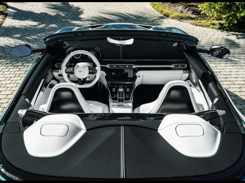 Купить Aston-Martin Vanquish-Volante Wave Edition бензин 2026 id-1008081 в Киеве, Фото №3