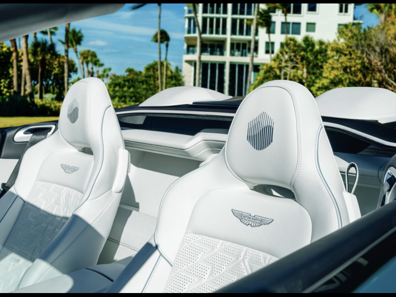 Купить Aston-Martin Vanquish-Volante Wave Edition бензин 2026 id-1008081 в Киеве, Фото №5