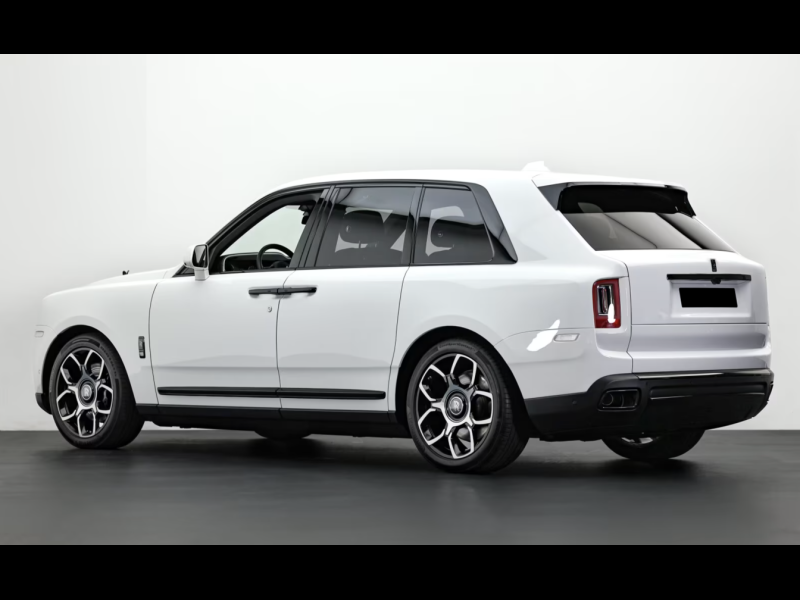 Купить Rolls-Royce Cullinan BLACK BADGE бензин 2021 id-1008115 в Киеве, Фото №1