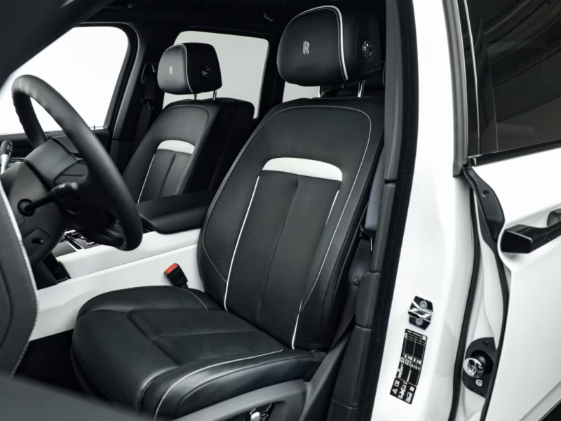 Купить Rolls-Royce Cullinan BLACK BADGE бензин 2021 id-1008115 в Киеве, Фото №5