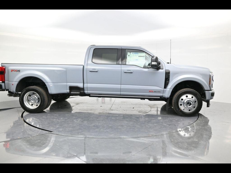 Ford F-450 Superduty Pickup Crew Cab дизель 2026 id-1008114 Купить Ford F-450 Superduty Pickup Crew Cab дизель 2026 id-1008114 в Киеве, Фото №3