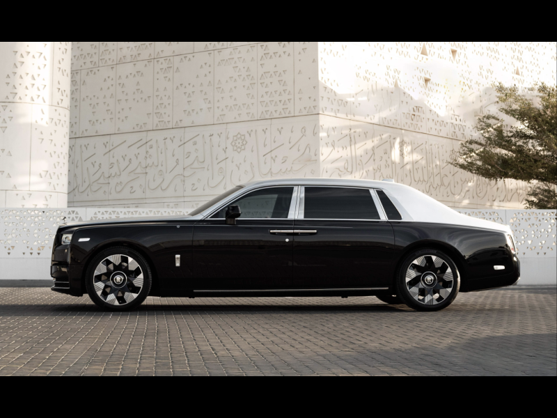 Купить Rolls-Royce Phantom Arabesque бензин 2026 id-1008140 в Киеве, Фото №1