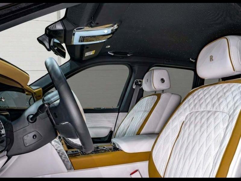 Rolls-Royce Cullinan Black Badge Mansory бензин 2026 id-1008157 Купить Rolls-Royce Cullinan Black Badge Mansory бензин 2026 id-1008157 в Киеве, Фото №9