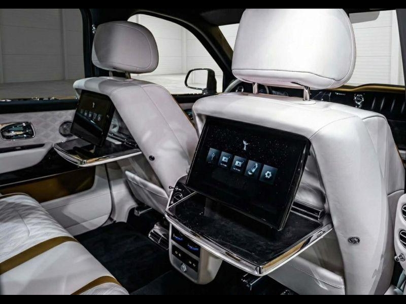 Купить Rolls-Royce Cullinan Black Badge Mansory бензин 2026 id-1008157 в Киеве, Фото №4