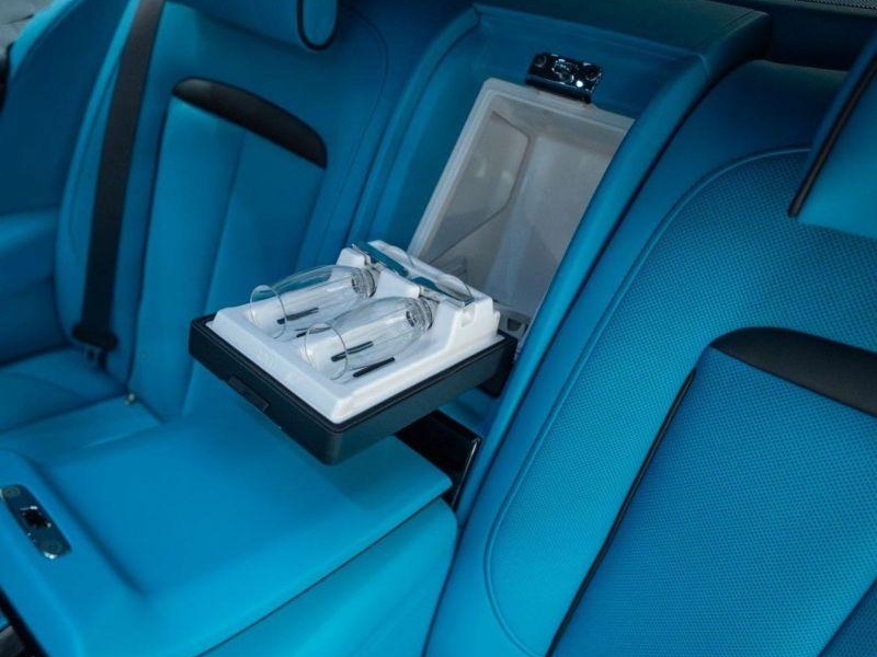 Rolls-Royce Cullinan Black Badge Series II бензин 2026 id-1008156 Купить Rolls-Royce Cullinan Black Badge Series II бензин 2026 id-1008156 в Киеве, Фото №14