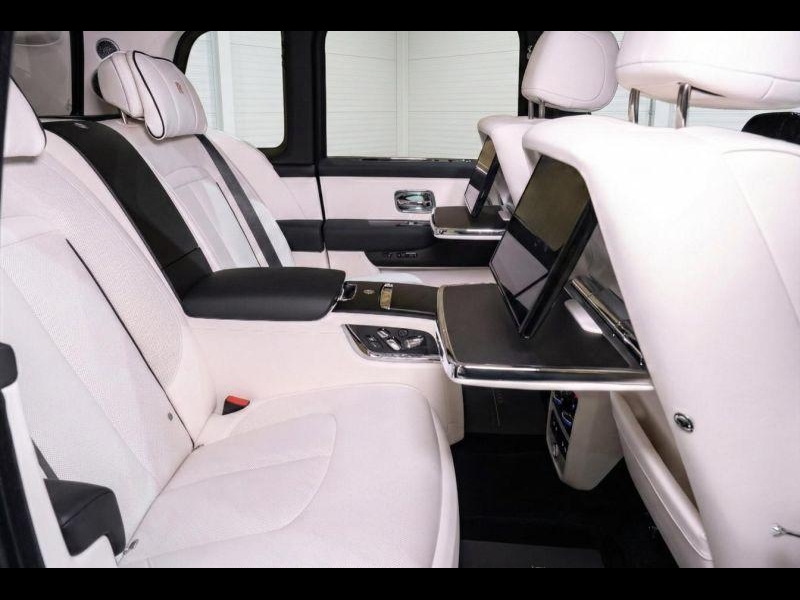 Купить Rolls-Royce Cullinan Series II by Novitec Overdose бензин 2026 id-1008155 в Киеве, Фото №7