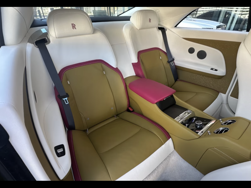 Rolls-Royce Spectre электро 2024 id-1008181 Купить Rolls-Royce Spectre электро 2024 id-1008181 в Киеве, Фото №8