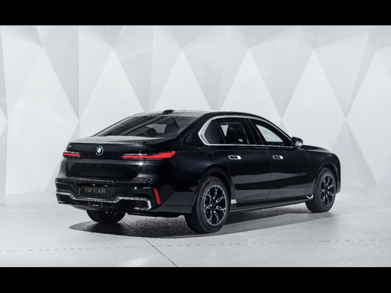 Купить BMW 7-Series 760e М xDrive гибрид 2025 id-1008197 в Киеве, Фото №1