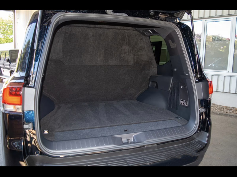 Купить Toyota Land Cruiser 300 RHD Trasco Guard бензин 2025 id-1008210 в Киеве, Фото №3