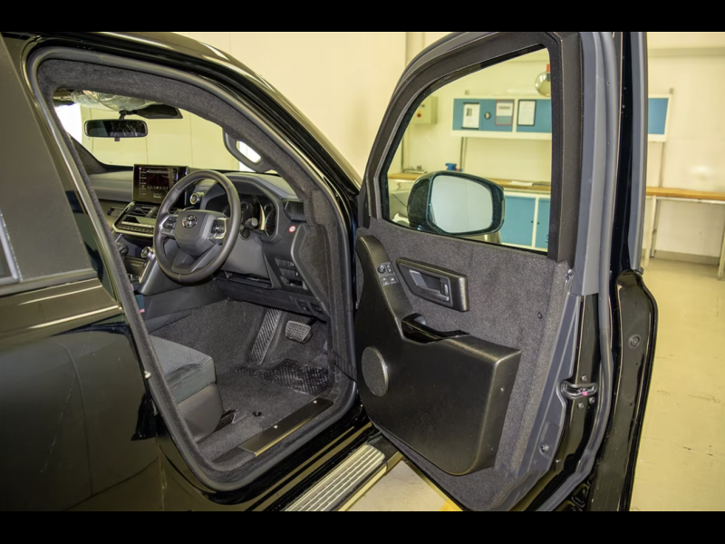 Купить Toyota Land Cruiser 300 RHD Trasco Guard бензин 2025 id-1008210 в Киеве, Фото №5