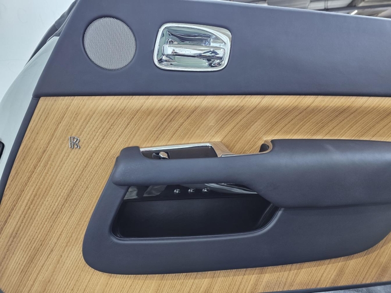 Купить Rolls-Royce Dawn бензин 2016 id-1008217 в Киеве, Фото №22