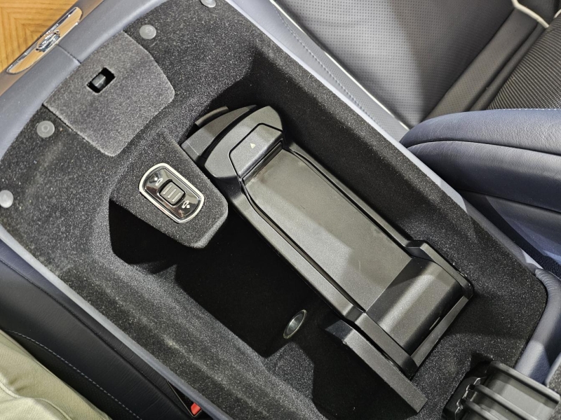 Купить Rolls-Royce Dawn бензин 2016 id-1008217 в Киеве, Фото №30