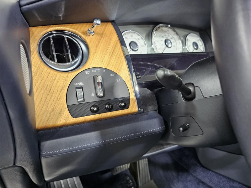 Купить Rolls-Royce Dawn бензин 2016 id-1008217 в Киеве, Фото №29