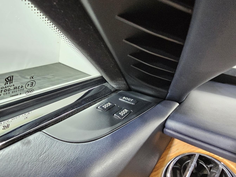 Купить Rolls-Royce Dawn бензин 2016 id-1008217 в Киеве, Фото №43