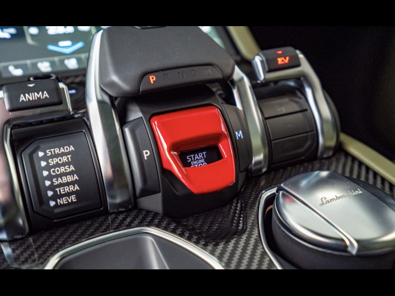 Купить Lamborghini Urus SE гибрид 2026 id-1008233 в Киеве, Фото №14