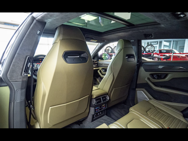 Купить Lamborghini Urus SE гибрид 2026 id-1008233 в Киеве, Фото №15