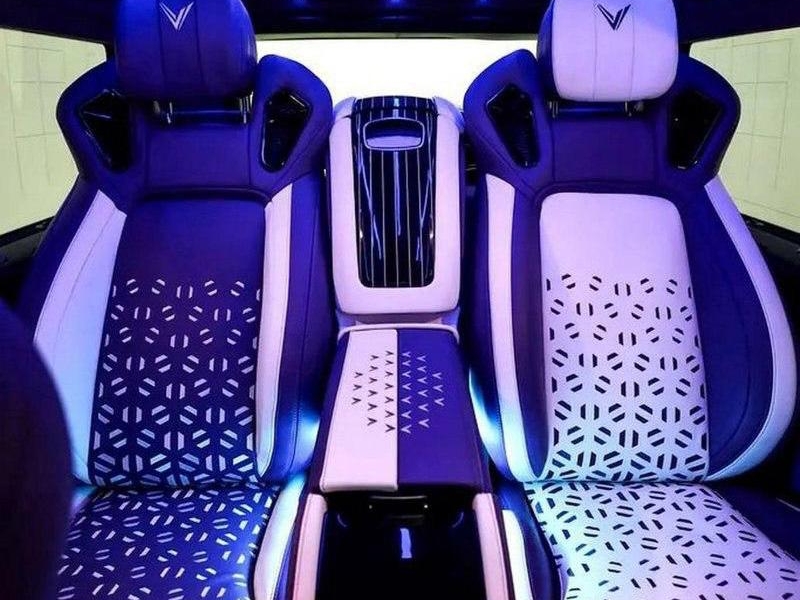 Купить Mercedes-Benz G 63 AMG бензин 2026 id-1008256 в Киеве, Фото №3