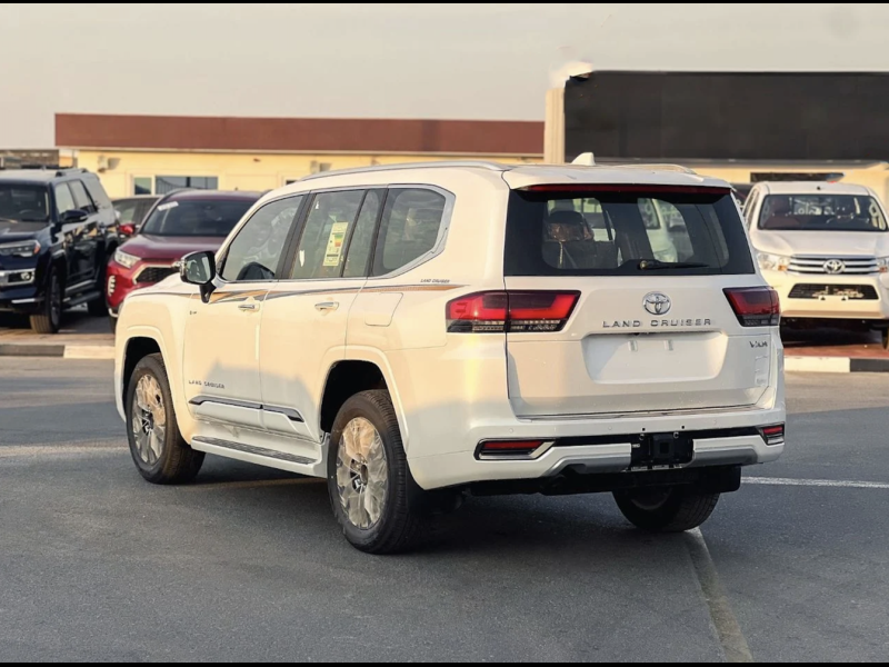 Купить Toyota Land Cruiser 300 Hybrid гибрид 2026 id-1008258 в Киеве, Фото №2