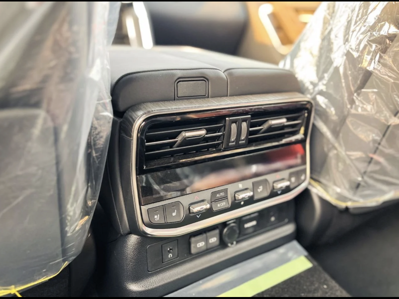 Купить Toyota Land Cruiser 300 Hybrid гибрид 2026 id-1008258 в Киеве, Фото №10