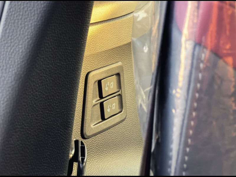 Купить Toyota Land Cruiser 300 Hybrid гибрид 2026 id-1008258 в Киеве, Фото №11