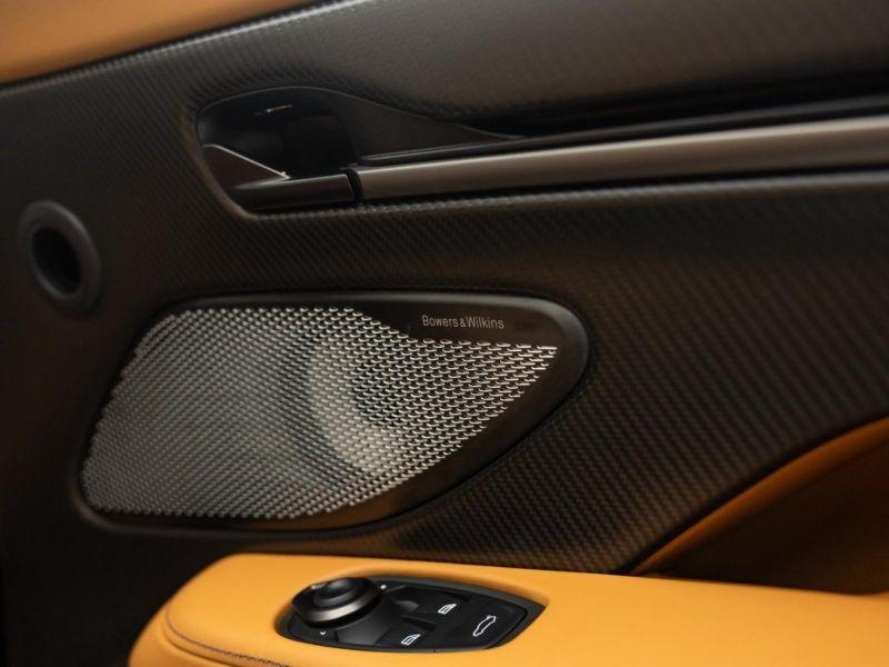 Купить Aston-Martin Vanquish Volante бензин 2026 id-1008404 в Киеве, Фото №6