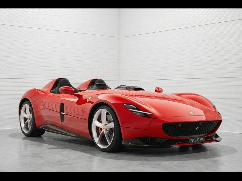 Ferrari Monza SP2 бензин 2026 id-1008440