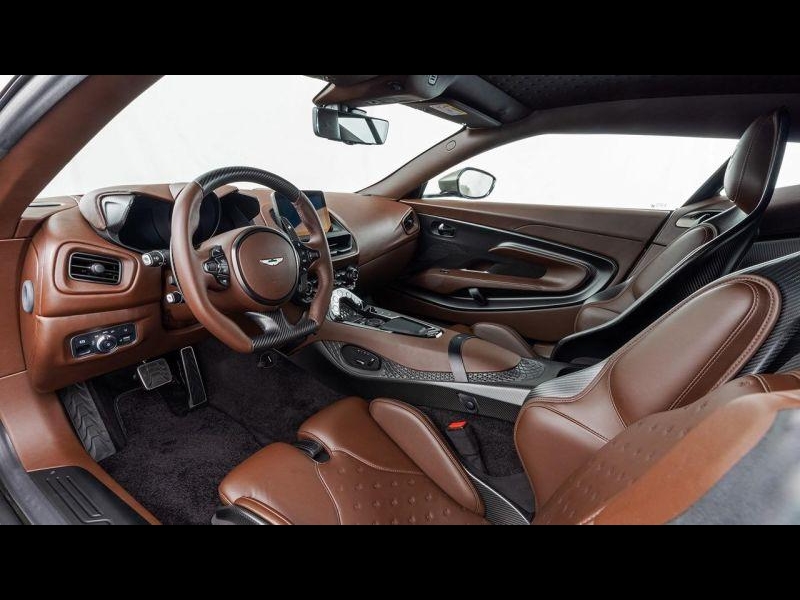 Купить Aston-Martin DBS GT Zagato бензин 2026 id-1008439 в Киеве, Фото №4