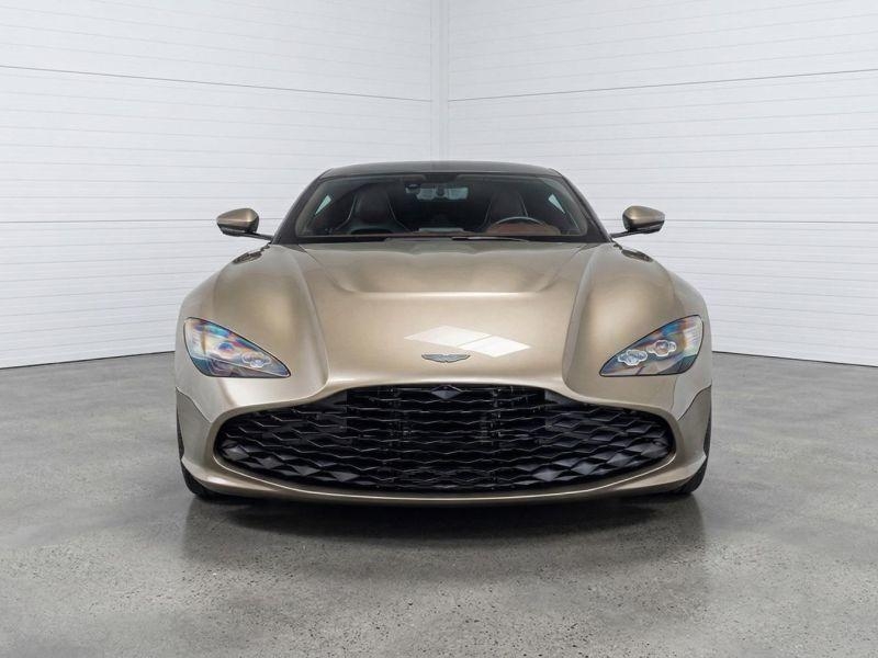 Купить Aston-Martin DBS GT Zagato бензин 2026 id-1008439 в Киеве, Фото №1
