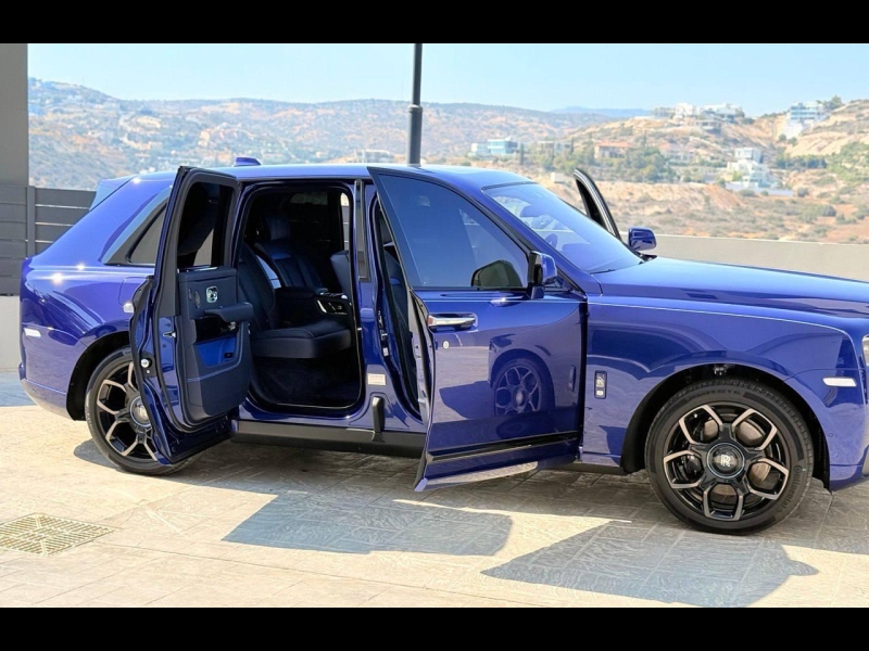 Купить Rolls-Royce Cullinan BLACK BADGE бензин 2024 id-1008437 в Киеве, Фото №2